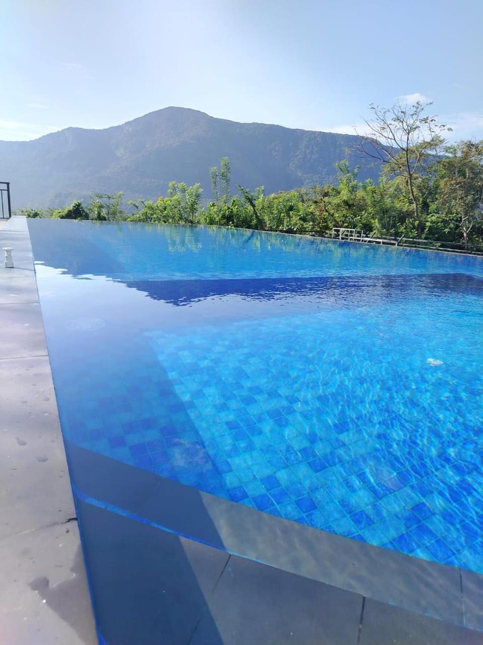 Crystal Riverston Deck Matale Exterior photo